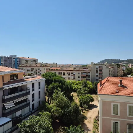 Centre-ville, Rue Michelet, Wifi *